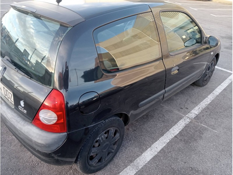 renault clio ii fase ii (b/cb0) del año 2004