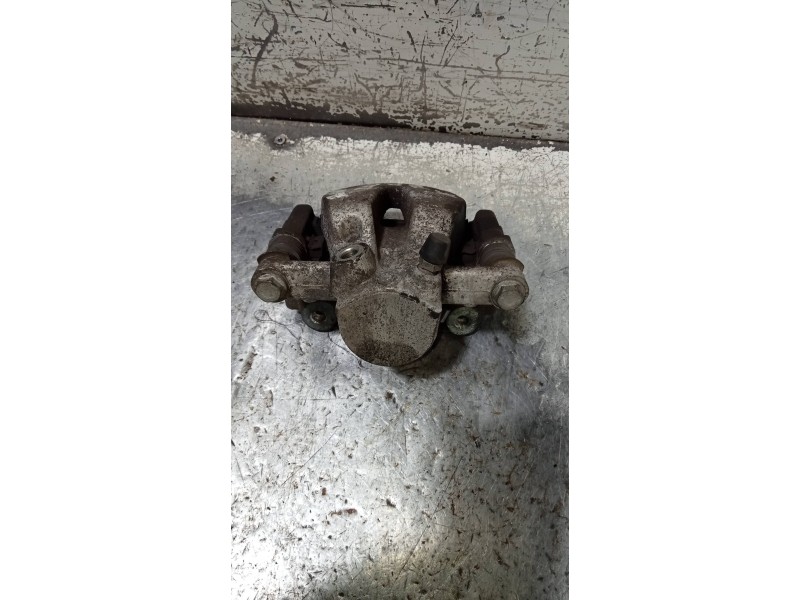 Recambio de pinza freno trasera derecha para toyota avensis wagon (t25) 2.2 d-4d executive referencia OEM IAM   