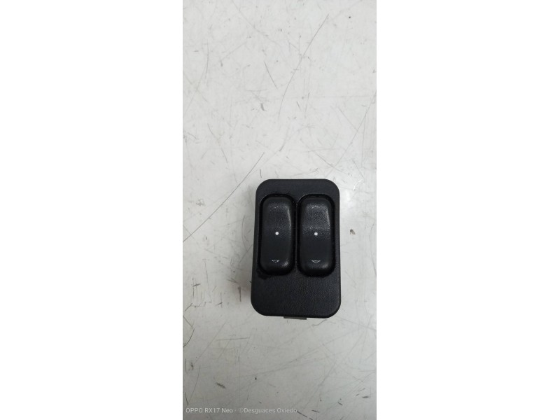 Recambio de mando elevalunas delantero izquierdo para opel zafira a club referencia OEM IAM 13363201  