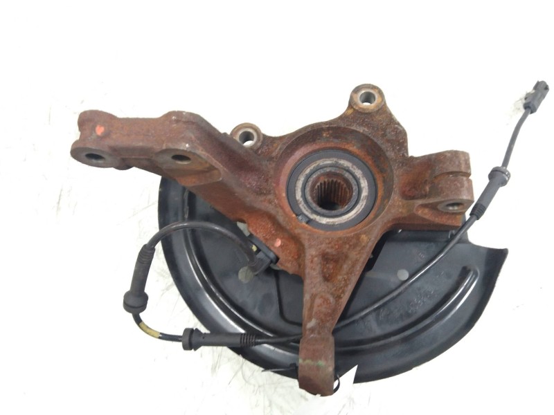 Recambio de mangueta delantera izquierda para dacia dokker 1.5 dci diesel fap cat referencia OEM IAM   