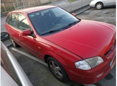 mazda 323 berlina f/s (bj) del año 2000