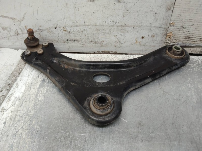 Recambio de brazo suspension inferior delantero derecho para citroen c4 cactus business referencia OEM IAM   
