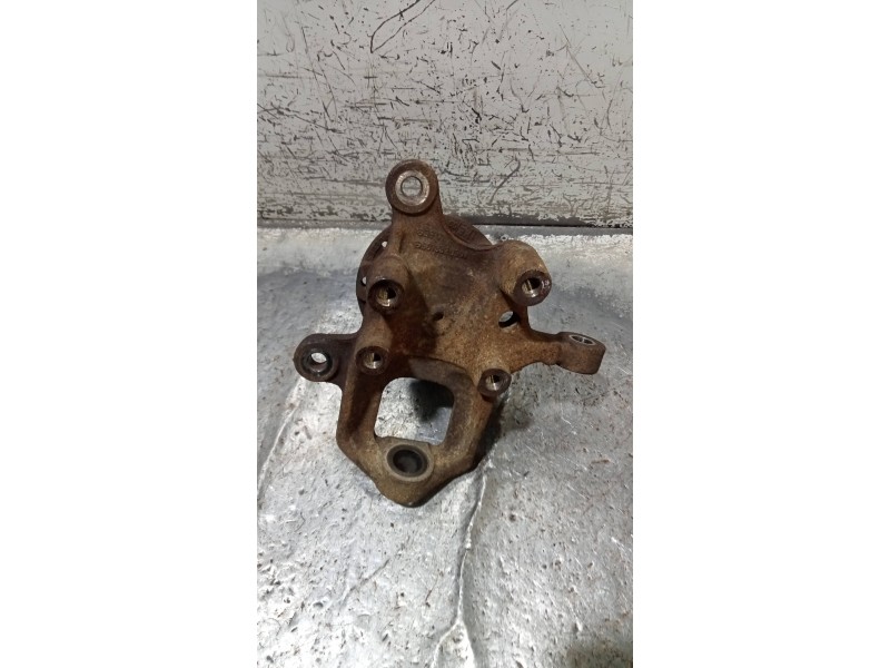 Recambio de mangueta delantera izquierda para mercedes sprinter 02.00  caja cerrada 208 cdi (901.6/902.661-662) referencia OEM I