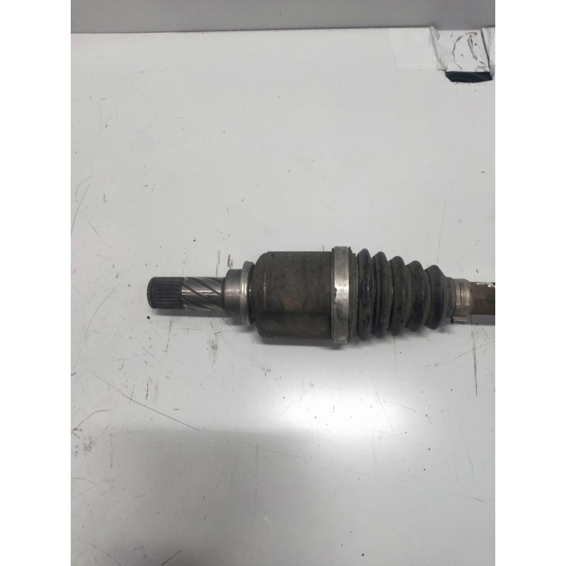 Recambio de transmision delantera izquierda para renault megane iii berlina 5 p authentique referencia OEM IAM 8200725499  