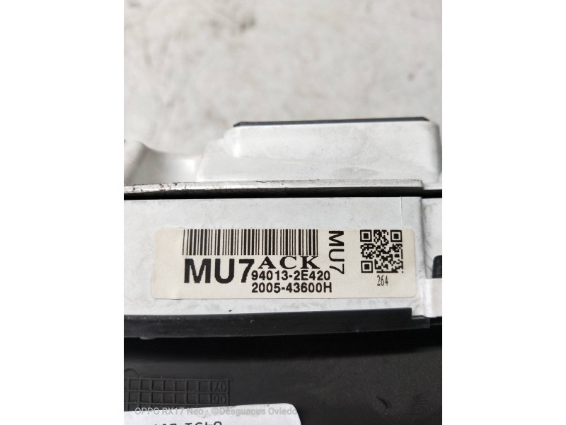 Recambio de cuadro instrumentos para hyundai tucson (jm) 2.0 crdi comfort (4wd) referencia OEM IAM 940132E420 200543600H MU7