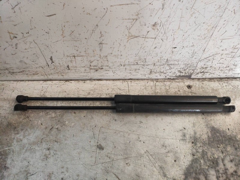 Recambio de amortiguadores maletero / porton para citroen c3 attraction referencia OEM IAM 9683733980  