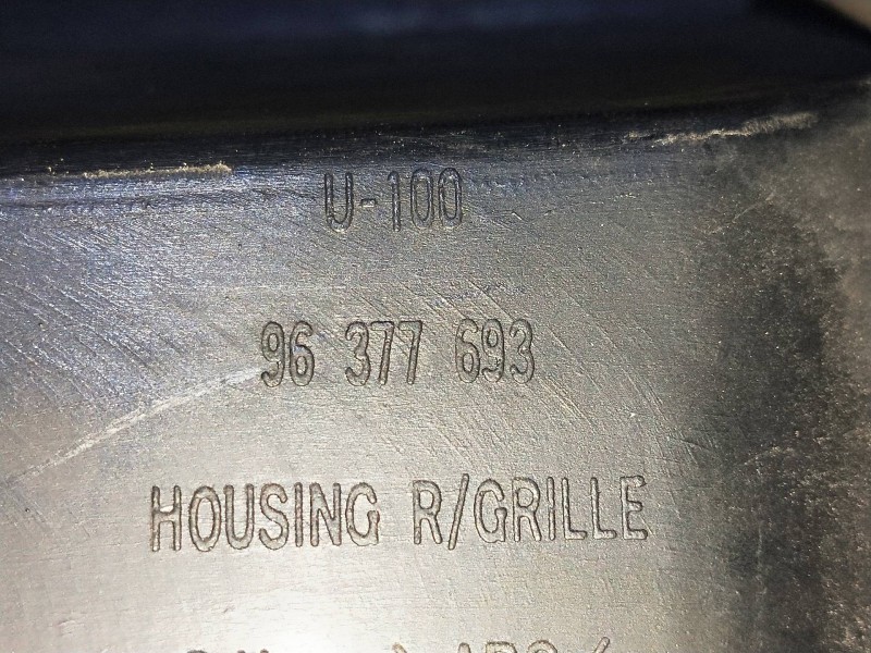 Recambio de rejilla delantera para daewoo tacuma referencia OEM IAM 96377693  