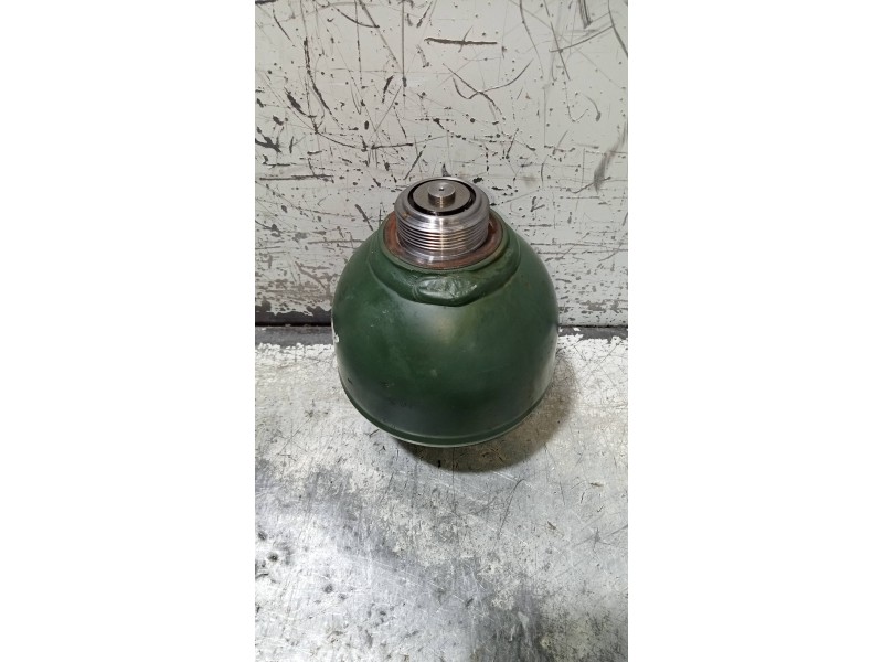 Recambio de acumulador central amortiguacion para citroen bx berlina 14 e referencia OEM IAM   