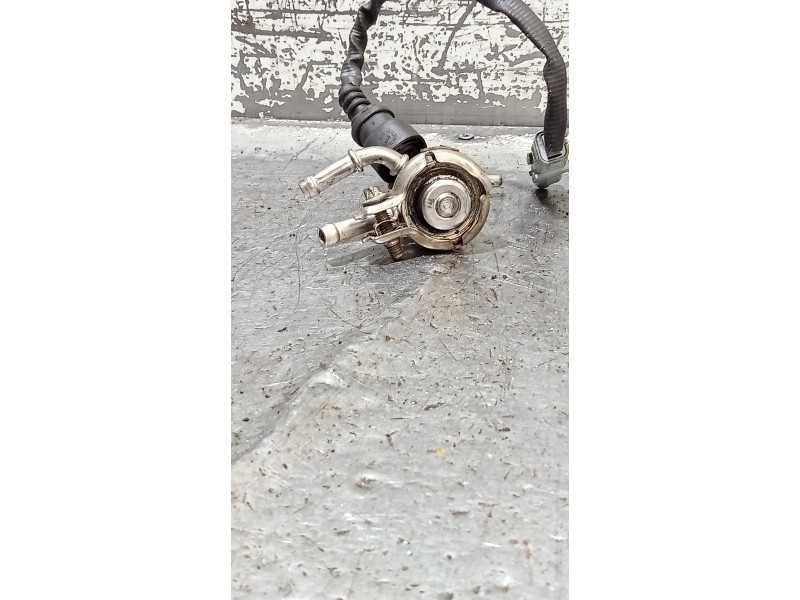 Recambio de inyector para mercedes clase a berlina (bm 177) a 180 d (177.103) referencia OEM IAM A2C39941900  ADBLUE