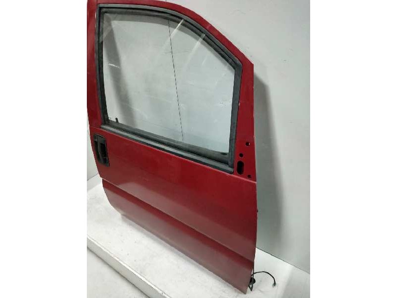 Recambio de puerta delantera derecha para peugeot expert kombi confort acristaldo (5 asientos) referencia OEM IAM   