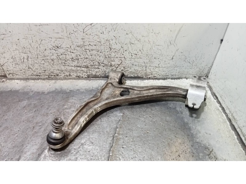 Recambio de brazo suspension inferior delantero izquierdo para mercedes clase a berlina (bm 177) a 180 d (177.103) referencia OE