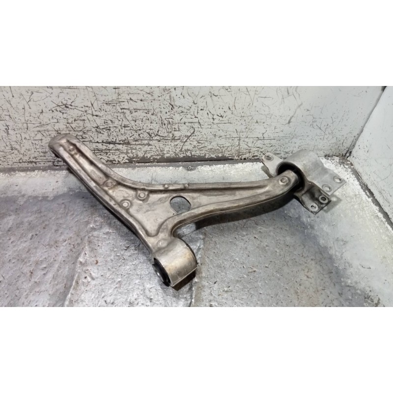 Recambio de brazo suspension inferior delantero izquierdo para mercedes clase a berlina (bm 177) a 180 d (177.103) referencia OE