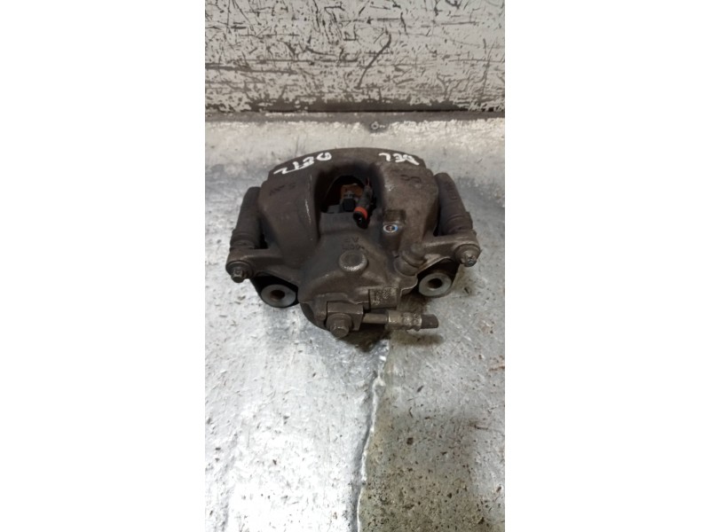 Recambio de pinza freno delantera derecha para mercedes clase a berlina (bm 177) a 180 d (177.103) referencia OEM IAM L72329AD  