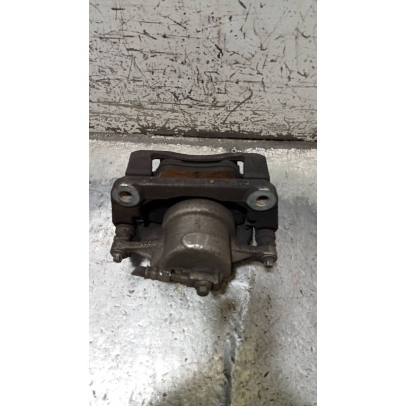 Recambio de pinza freno delantera derecha para mercedes clase a berlina (bm 177) a 180 d (177.103) referencia OEM IAM L72329AD  