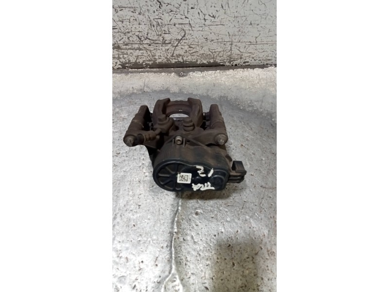 Recambio de pinza freno trasera izquierda para mercedes clase a berlina (bm 177) a 180 d (177.103) referencia OEM IAM L72853AD L