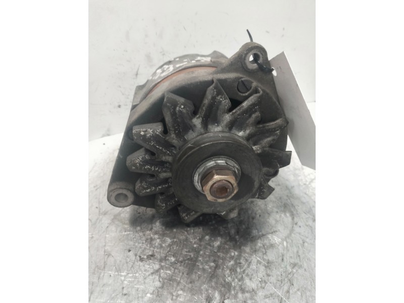 Recambio de alternador para citroen bx berlina 14 e referencia OEM IAM 0120489193  