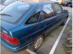 ford escort berlina/turnier del año 1994 2