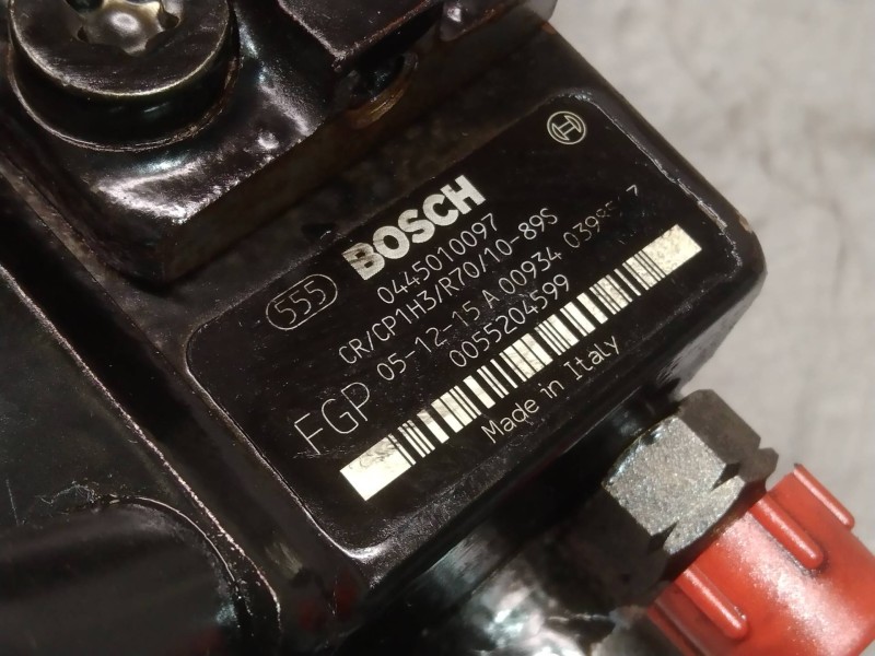 Recambio de bomba inyeccion para opel vectra c berlina cosmo referencia OEM IAM 0445010097  