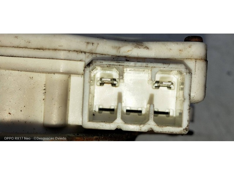 Recambio de motor cierre centralizado trasero izquierdo para mitsubishi montero sport (k90) 2.5 td gls referencia OEM IAM MR4321