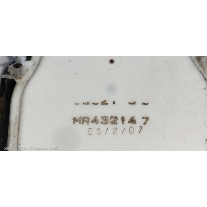 Recambio de motor cierre centralizado trasero derecho para mitsubishi montero sport (k90) 2.5 td gls referencia OEM IAM MR432147