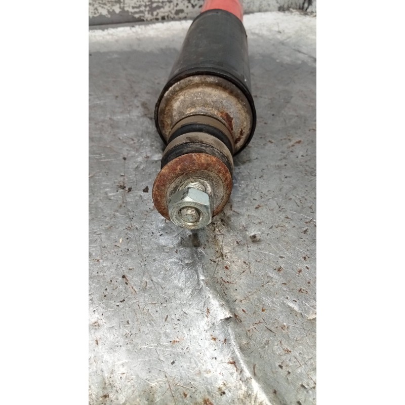 Recambio de amortiguador delantero derecho para mitsubishi montero sport (k90) 2.5 td gls referencia OEM IAM   
