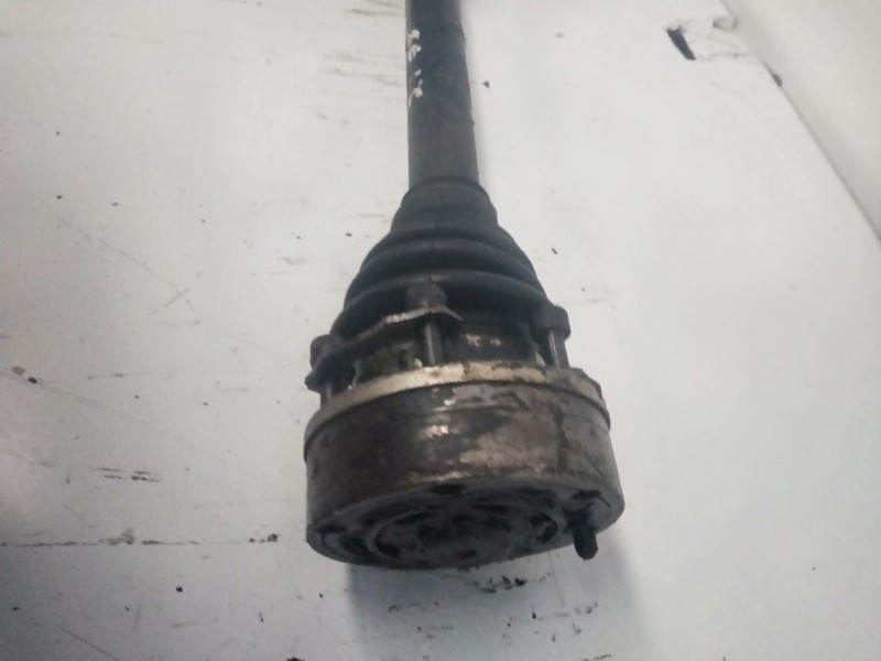 Recambio de transmision delantera derecha para audi 80/90 (893) 80 quattro referencia OEM IAM   