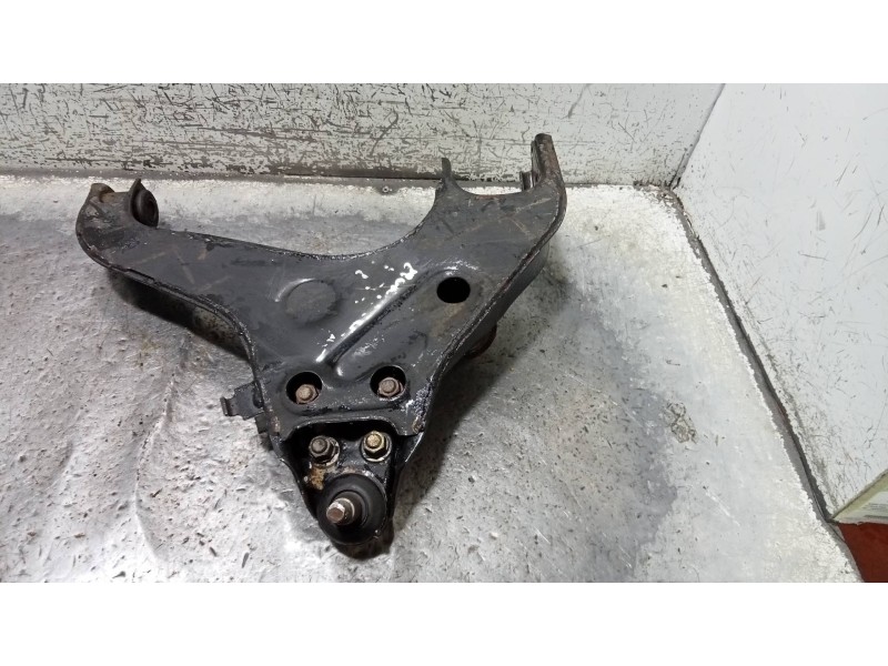 Recambio de brazo suspension inferior delantero derecho para mitsubishi montero sport (k90) 2.5 td gls referencia OEM IAM   