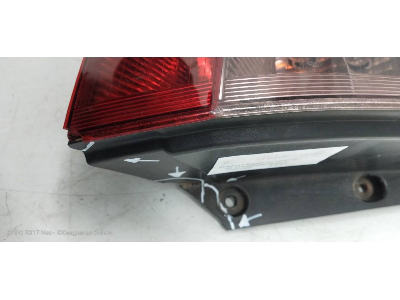 Recambio de piloto trasero izquierdo para renault scenic ii authentique referencia OEM IAM 8200127704E  
