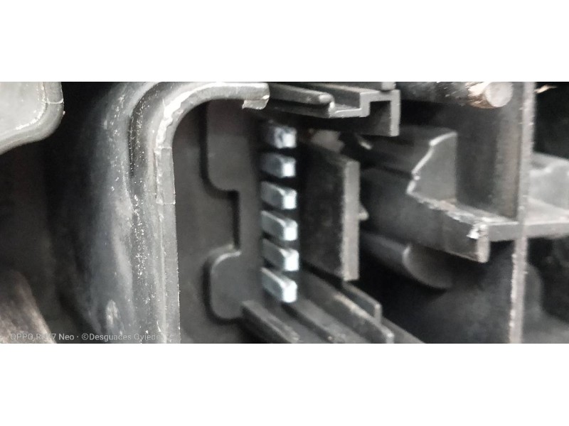 Recambio de piloto trasero izquierdo para renault scenic ii authentique referencia OEM IAM 8200127704E  