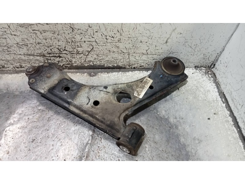 Recambio de brazo suspension inferior delantero izquierdo para opel corsa d catch me referencia OEM IAM   
