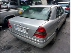 mercedes clase c (w202) berlina del año 1999 2
