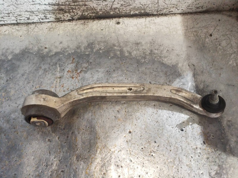 Recambio de brazo suspension inferior delantero derecho para audi a8 (4e2) 4.2 quattro referencia OEM IAM   