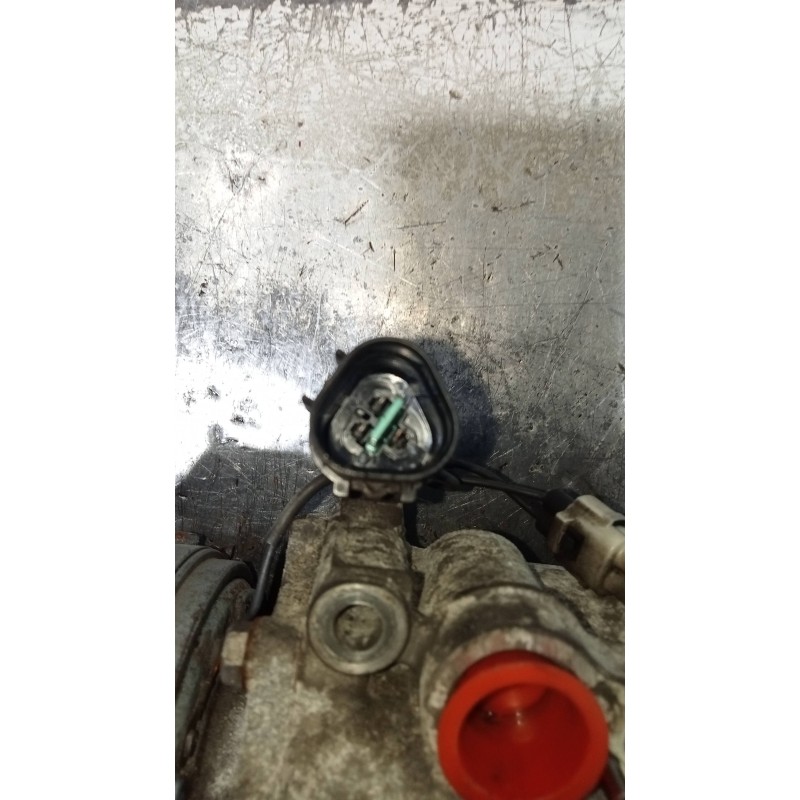 Recambio de compresor aire acondicionado para mitsubishi montero sport (k90) 2.5 td gls referencia OEM IAM AKC200A551J MR360532 