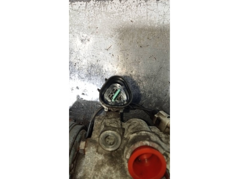 Recambio de compresor aire acondicionado para mitsubishi montero sport (k90) 2.5 td gls referencia OEM IAM AKC200A551J MR360532 