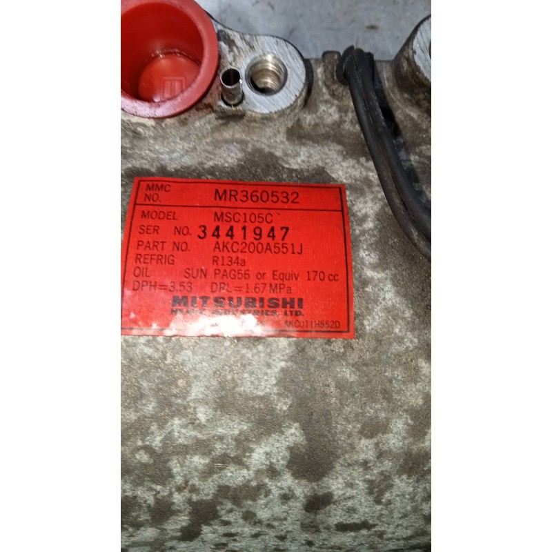 Recambio de compresor aire acondicionado para mitsubishi montero sport (k90) 2.5 td gls referencia OEM IAM AKC200A551J MR360532 