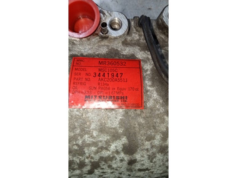 Recambio de compresor aire acondicionado para mitsubishi montero sport (k90) 2.5 td gls referencia OEM IAM AKC200A551J MR360532 
