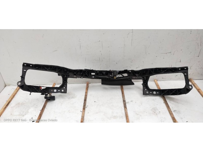 Recambio de panel frontal para opel vivaro combi 2.9t largo referencia OEM IAM   