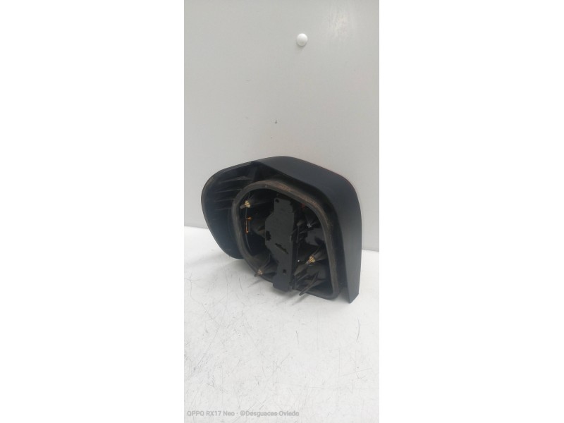 Recambio de piloto trasero derecho para volkswagen polo berlina (6n1) concept referencia OEM IAM   
