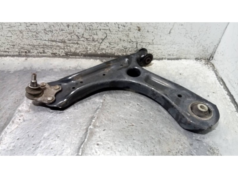 Recambio de brazo suspension inferior delantero izquierdo para volkswagen polo (6r1) advance referencia OEM IAM 6R0407151F  