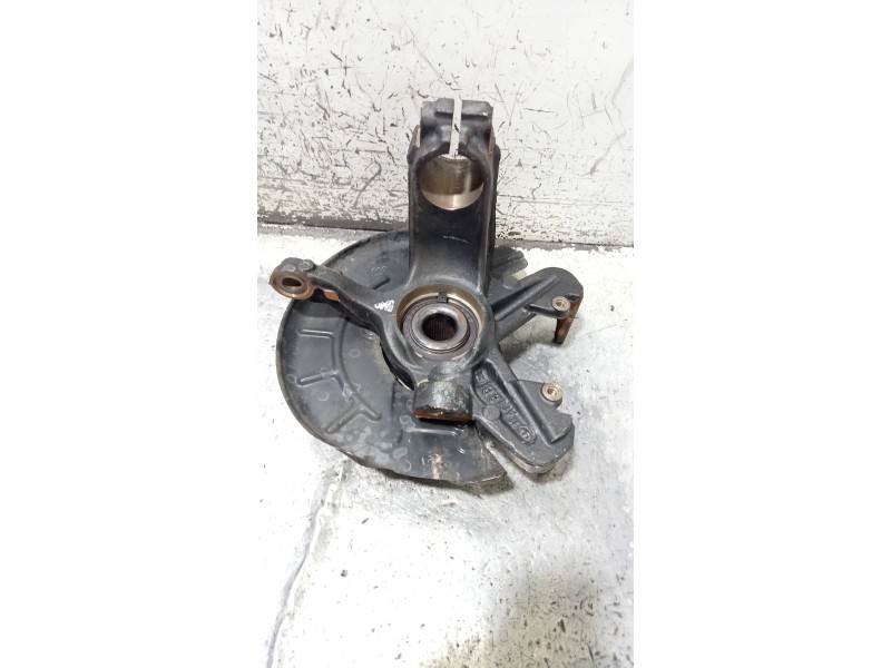Recambio de mangueta delantera izquierda para volkswagen polo (6r1) advance referencia OEM IAM 6R0615311A  