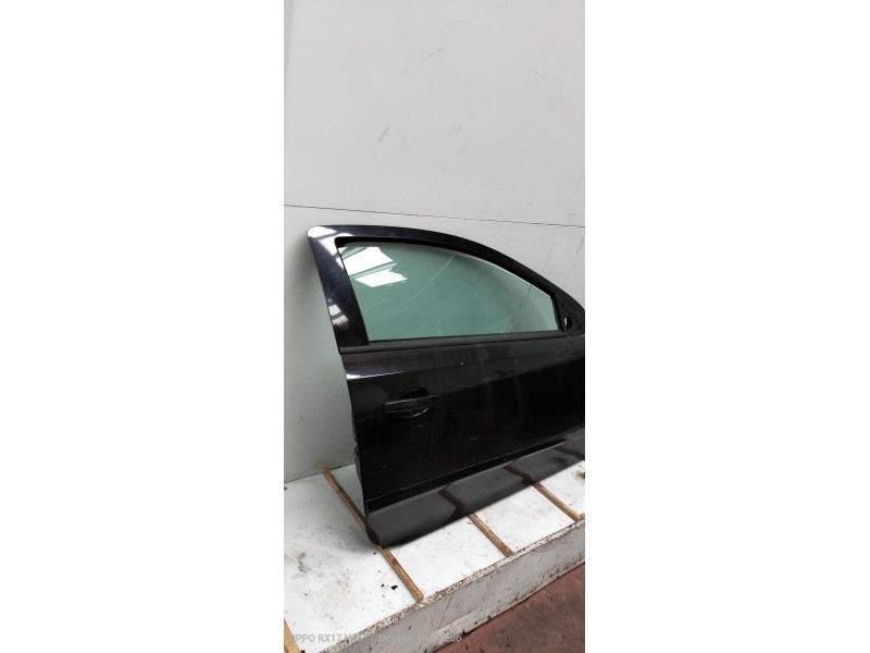 Recambio de puerta delantera derecha para opel astra gtc cosmo referencia OEM IAM   3P