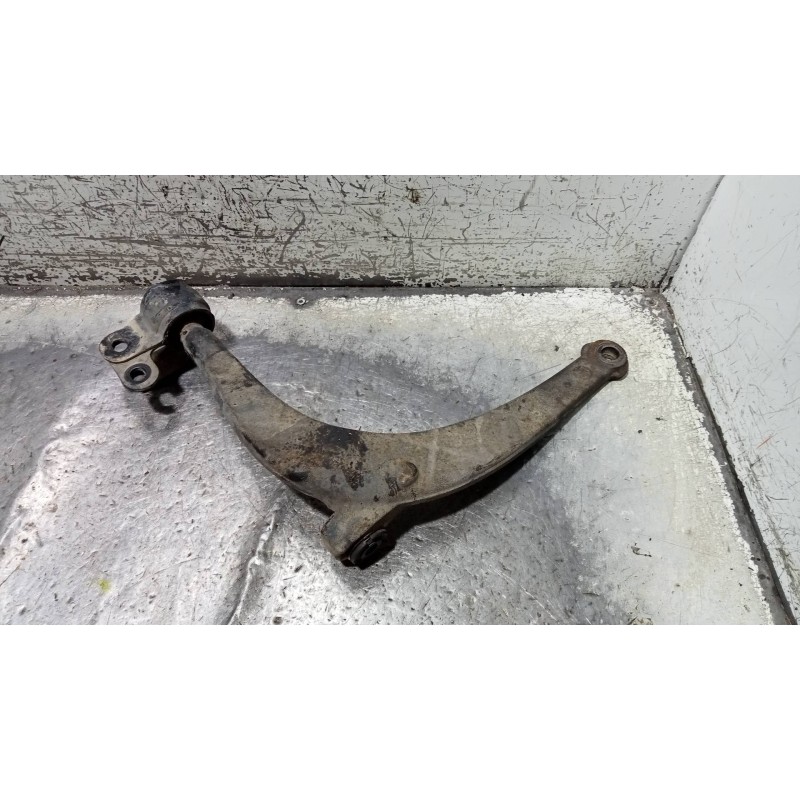 Recambio de brazo suspension inferior delantero izquierdo para citroen xantia berlina 1.9 td sx referencia OEM IAM   