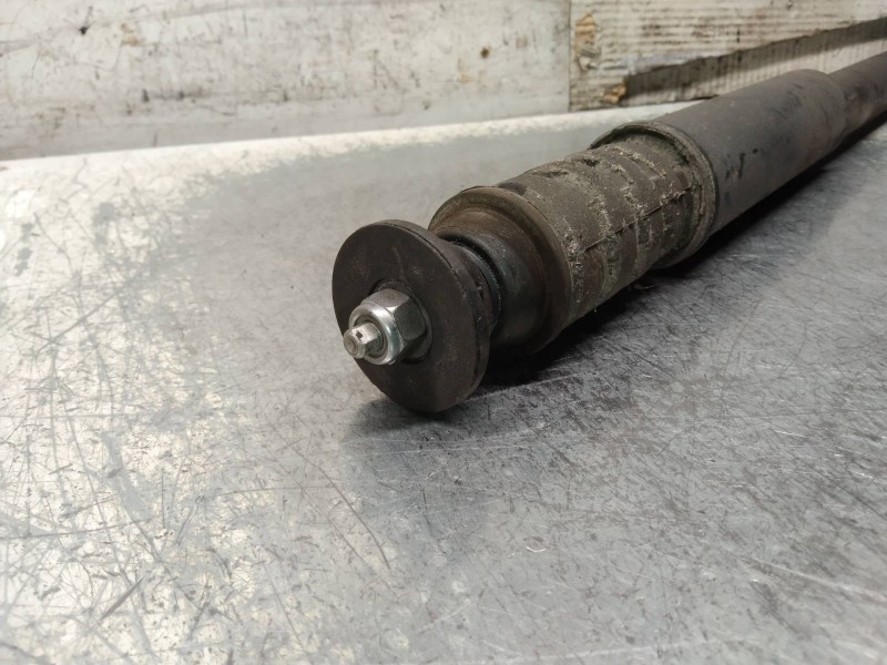 Recambio de amortiguador trasero derecho para dacia sandero stepway referencia OEM IAM 562105691R  