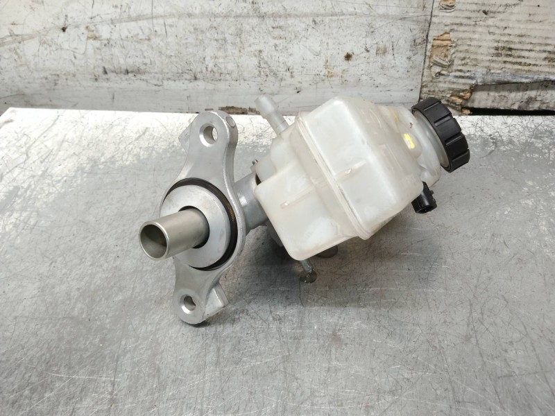 Recambio de bomba freno para dacia sandero stepway referencia OEM IAM 460915125R 1070529S01 