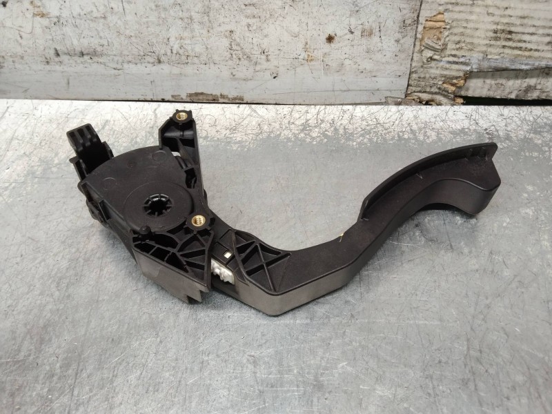 Recambio de potenciometro pedal para dacia sandero stepway referencia OEM IAM 6PV00997803 180022703R 