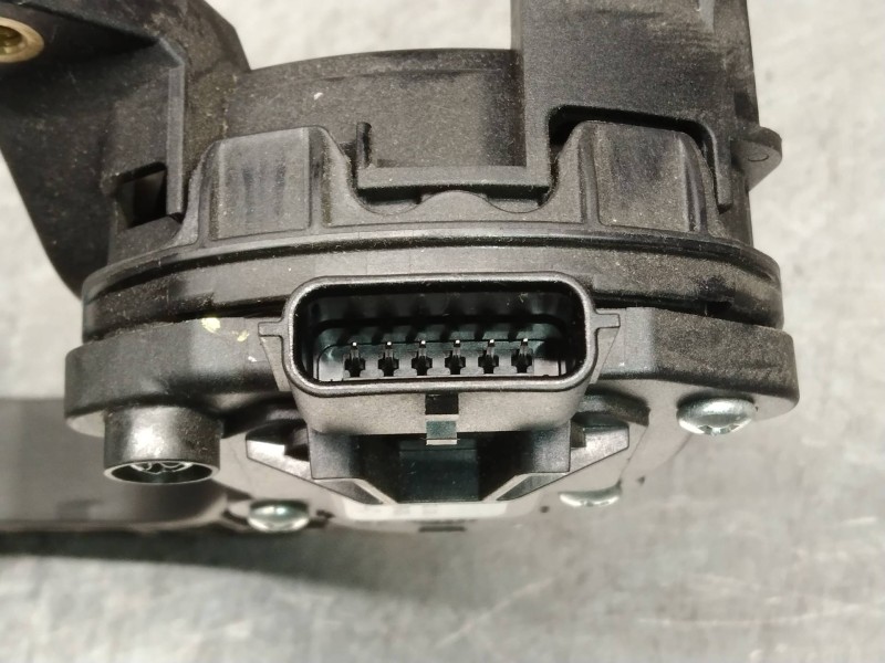 Recambio de potenciometro pedal para dacia sandero stepway referencia OEM IAM 6PV00997803 180022703R 