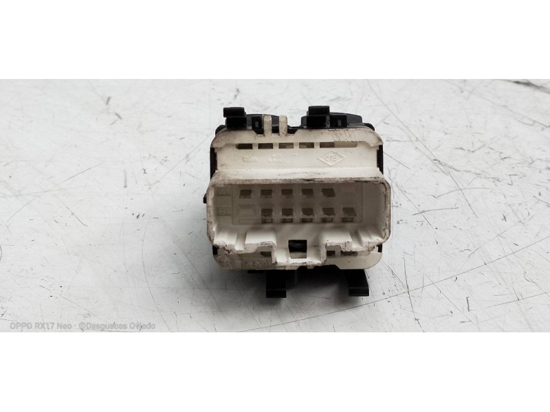 Recambio de mando elevalunas delantero izquierdo para renault modus pack dynamique referencia OEM IAM   