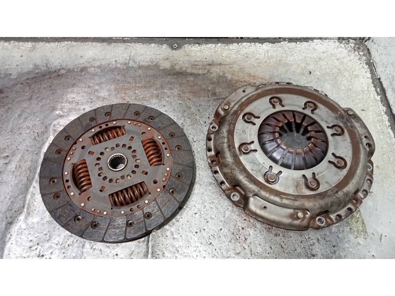 Recambio de kit embrague para opel vivaro combi 2.9t largo referencia OEM IAM   