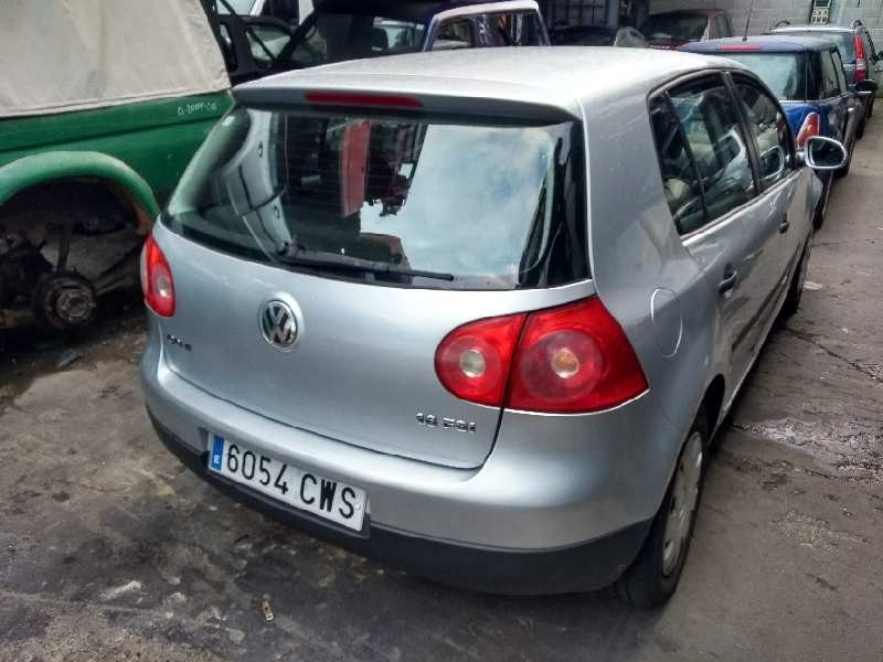 volkswagen golf v berlina (1k1) del año 2004