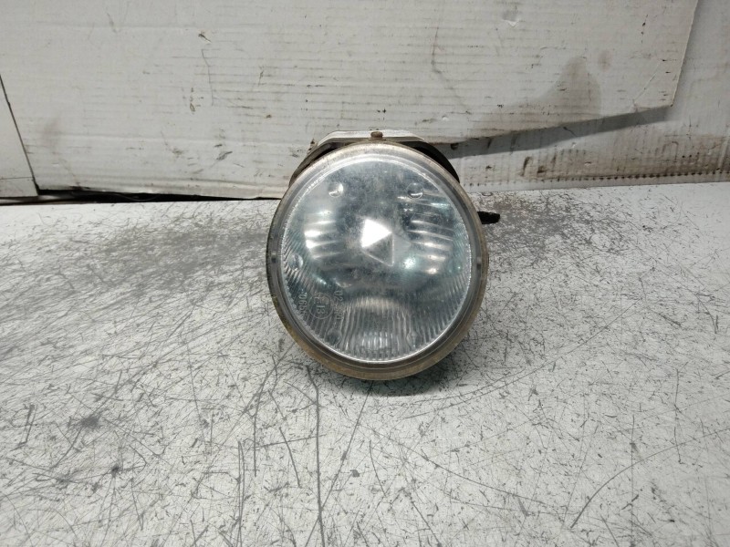 Recambio de faro antiniebla derecho para nissan pick-up (d22) cabina doble challenge 4x4 referencia OEM IAM 9922350002  